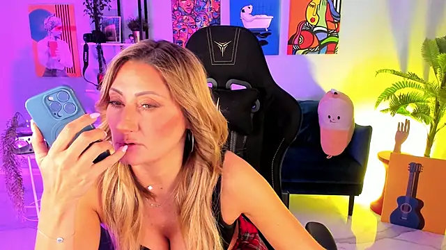 SarahAlluring online show from 10-31-25, 12:35