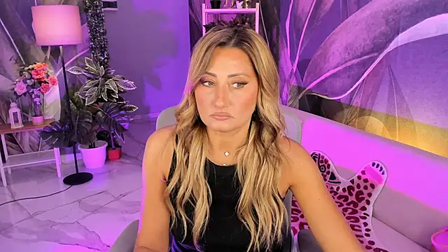 SarahAlluring online show from 09-11-25, 11:54