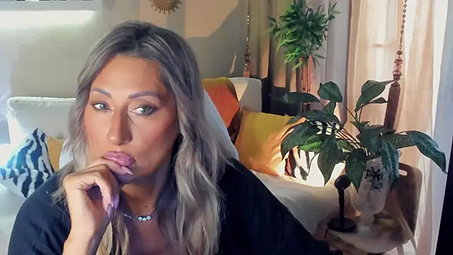 SarahAlluring online show from 07-19-26, 08:01