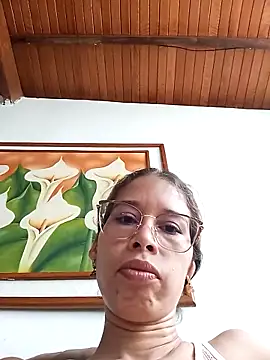 Snapshot of Sexi_girl29 chatting on 06-18-26, 01:27 Sexi girl29 online show from 06-18-26, 01:27