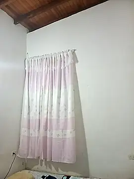 Sexi girl29 online show from 10-05-25, 10:22
