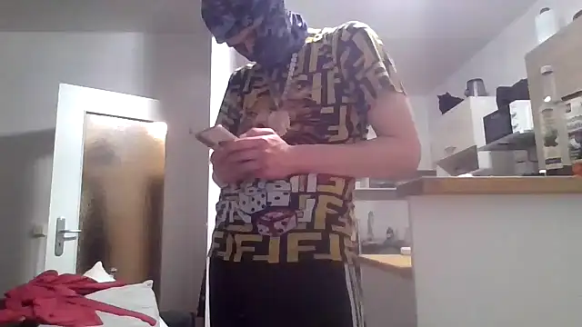 Snapshot of ThePython666 chatting on 03-15-25, 12:25 ThePython666 online show from 03-15-25, 12:25