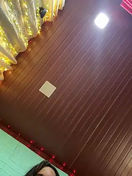 Snapshot of lustyindiancouple chatting on 10-05-25, 09:05 lustyindiancouple online show from 10-05-25, 09:05