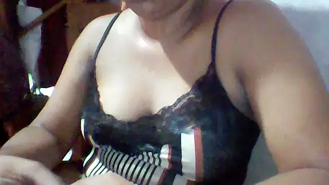 Sydneyputinha online show from 02-19-26, 12:51