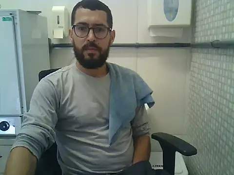 pdasgyn online show from 04-24-26, 12:18