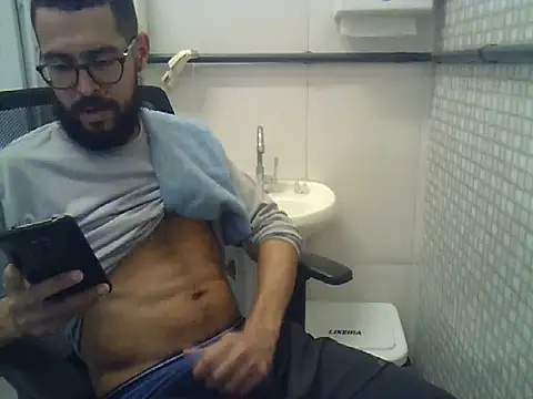 Snapshot of pdasgyn chatting on 05-20-26, 02:58 pdasgyn online show from 05-20-26, 02:58