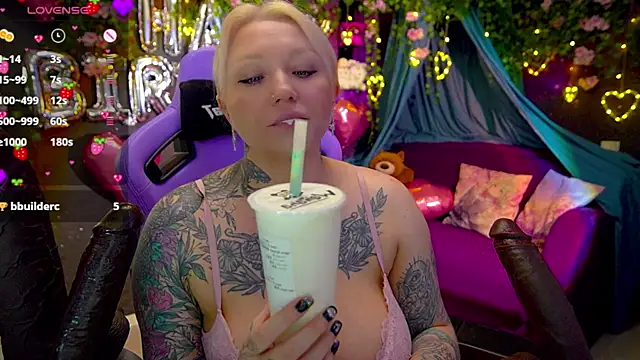 BlackedBarbie online show from 06-18-26, 02:44