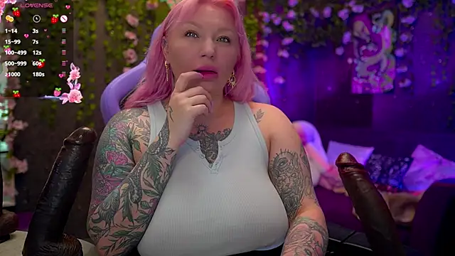 BlackedBarbie online show from 10-18-25, 07:38