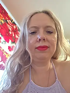 Snapshot of Irina3718 chatting on 07-12-26, 09:54 Irina3718 online show from 07-12-26, 09:54
