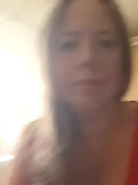 Snapshot of Irina3718 chatting on 10-17-25, 10:18 Irina3718 online show from 10-17-25, 10:18
