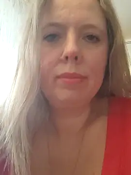 Snapshot of Irina3718 chatting on 10-16-25, 01:41 Irina3718 online show from 10-16-25, 01:41