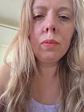 Snapshot of Irina3718 chatting on 06-26-26, 11:16 Irina3718 online show from 06-26-26, 11:16
