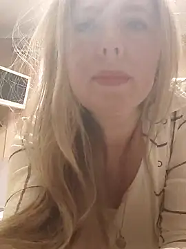 Irina3718 online show from 11-06-25, 01:04