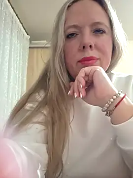 Irina3718 online show from 11-28-25, 03:12