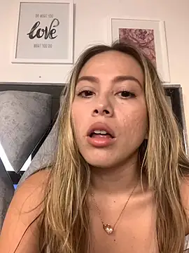 valery and Dani  online show from 11-27-25, 07:58