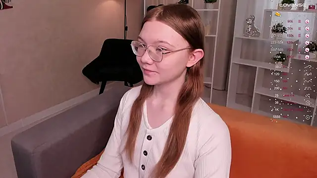 Snapshot of luv_tessa chatting on 03-01-26, 01:49 luv tessa online show from 03-01-26, 01:49