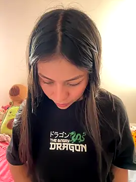 Snapshot of -Selene- chatting on 11-27-25, 06:41 -Selene- online show from 11-27-25, 06:41