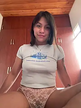 Snapshot of -Selene- chatting on 04-16-26, 09:39 -Selene- online show from 04-16-26, 09:39