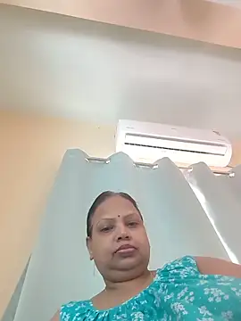 Snapshot of Arohi35 chatting on 05-17-26, 01:27 Arohi35 online show from 05-17-26, 01:27