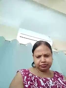 Snapshot of Arohi35 chatting on 05-18-26, 02:12 Arohi35 online show from 05-18-26, 02:12