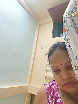 Snapshot of Arohi35 chatting on 05-27-26, 03:52 Arohi35 online show from 05-27-26, 03:52