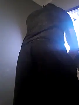 Snapshot of Nick-Ox chatting on 10-09-25, 06:52 Nick-Ox online show from 10-09-25, 06:52