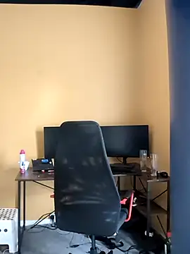 Snapshot of Nick-Ox chatting on 03-21-25, 07:22 Nick-Ox online show from 03-21-25, 07:22