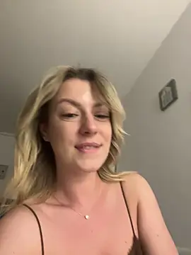 AnnastasiaMills online show from 05-24-26, 07:47