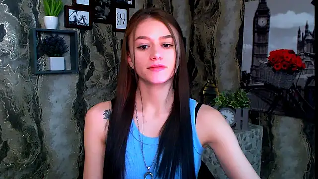 Snapshot of LanaTey chatting on 02-27-26, 07:46 LanaTey online show from 02-27-26, 07:46