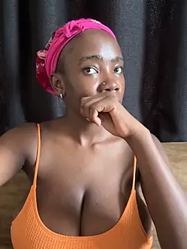 Snapshot of CutieShaz chatting on 02-17-26, 09:39 CutieShaz online show from 02-17-26, 09:39