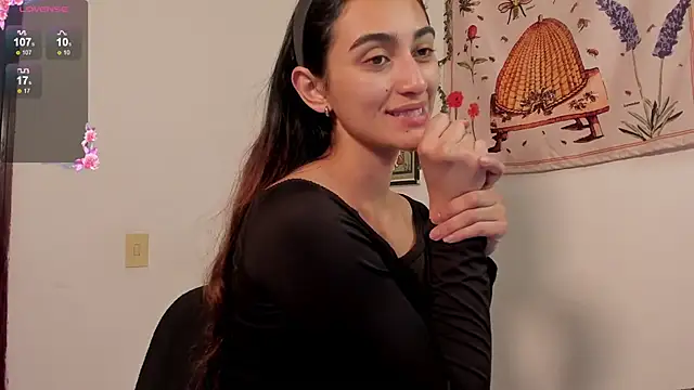 Gabee7  online show from 10-31-25, 02:57