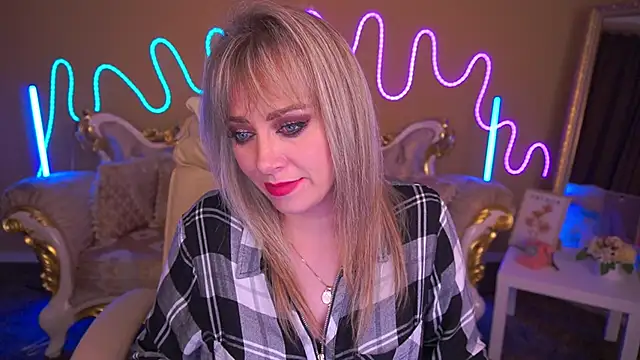 CandyLadyyy online show from 11-16-25, 09:41