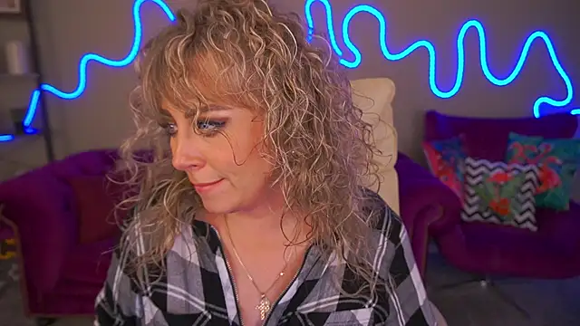 CandyLadyyy online show from 10-22-25, 08:41