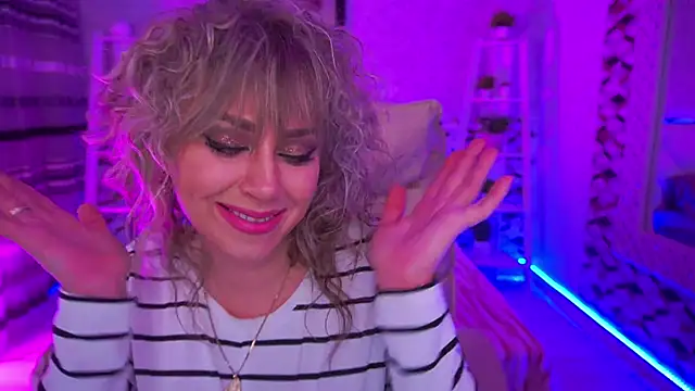 CandyLadyyy online show from 04-05-26, 08:37