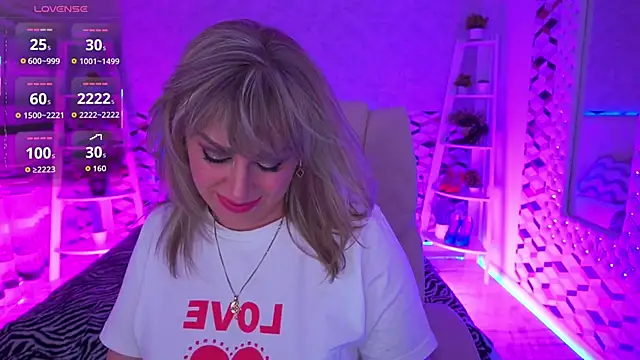 CandyLadyyy online show from 05-25-26, 08:29