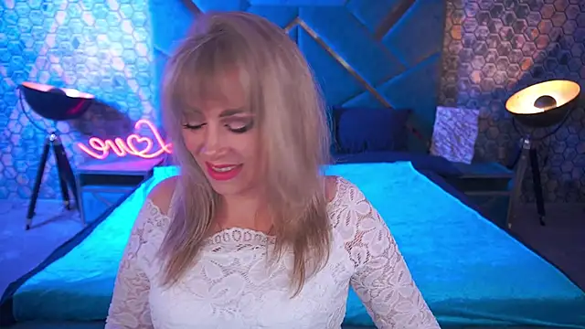 CandyLadyyy online show from 09-29-25, 08:36