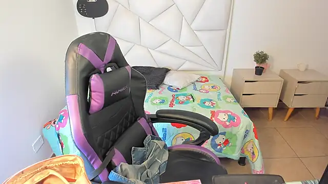 Tania Duque online show from 03-07-26, 02:33