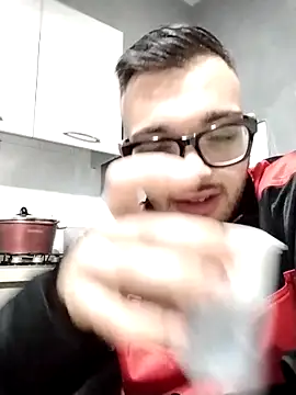 Snapshot of Francescodicristina44 chatting on 02-15-26, 12:33 Francescodicristina44 online show from 02-15-26, 12:33