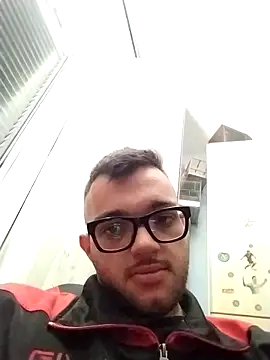 Snapshot of Francescodicristina44 chatting on 04-28-26, 11:58 Francescodicristina44 online show from 04-28-26, 11:58