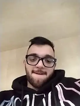 Snapshot of Francescodicristina44 chatting on 02-25-26, 01:55 Francescodicristina44 online show from 02-25-26, 01:55