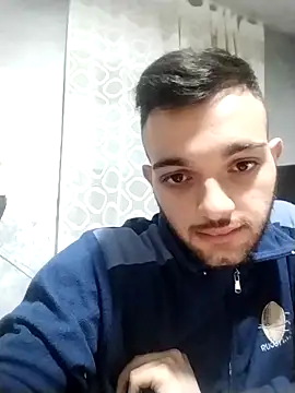 Snapshot of Francescodicristina44 chatting on 02-08-26, 10:18 Francescodicristina44 online show from 02-08-26, 10:18