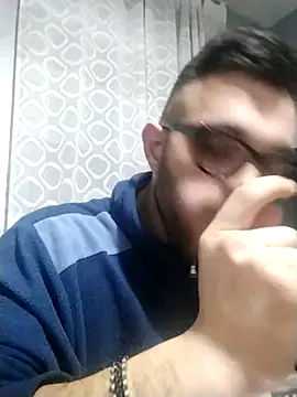 Snapshot of Francescodicristina44 chatting on 02-10-26, 03:16 Francescodicristina44 online show from 02-10-26, 03:16