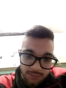 Snapshot of Francescodicristina44 chatting on 02-05-26, 09:43 Francescodicristina44 online show from 02-05-26, 09:43