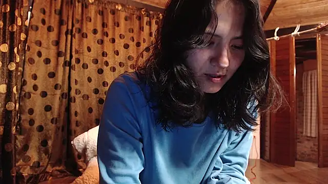 Snapshot of Asaray_T chatting on 06-10-26, 12:56 Asaray T online show from 06-10-26, 12:56
