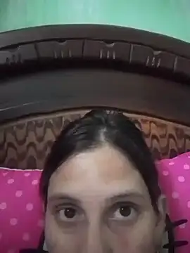 Snapshot of VictoriaLuxe chatting on 10-29-25, 01:15 VictoriaLuxe online show from 10-29-25, 01:15