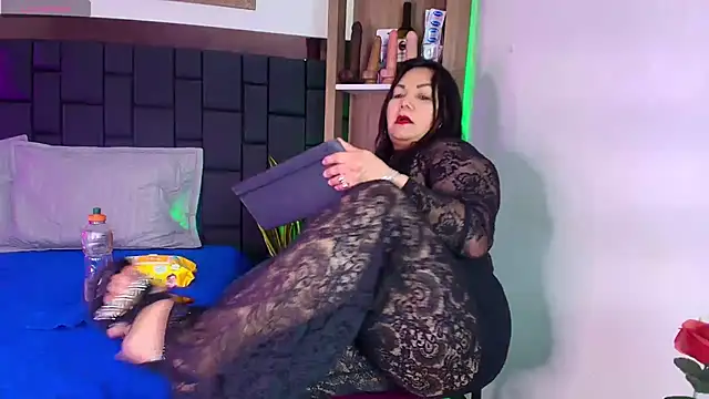 EllenaBoobs  online show from 05-30-26, 08:03