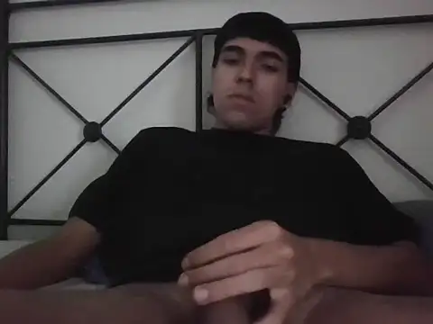guarrillo21 online show from 10-05-25, 04:09