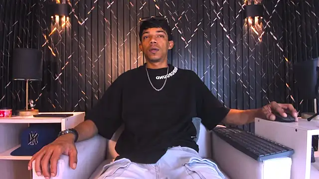 Gregory Sforza online show from 12-17-25, 06:24