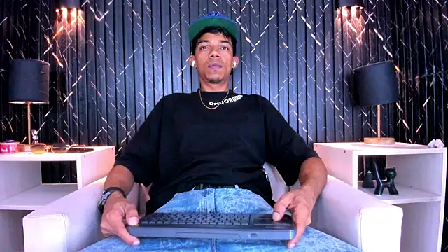 Gregory Sforza online show from 12-22-25, 06:19