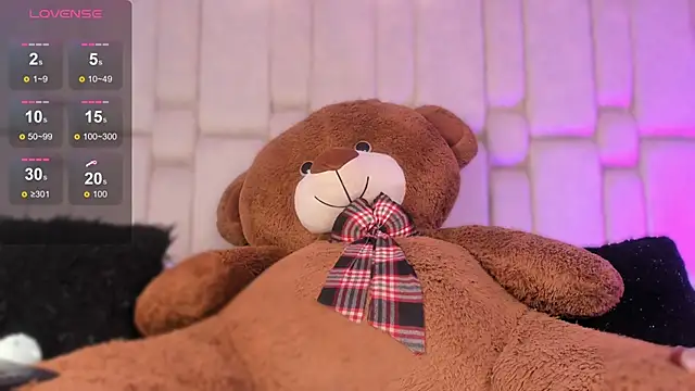 Daia Ortiz online show from 11-26-25, 08:31